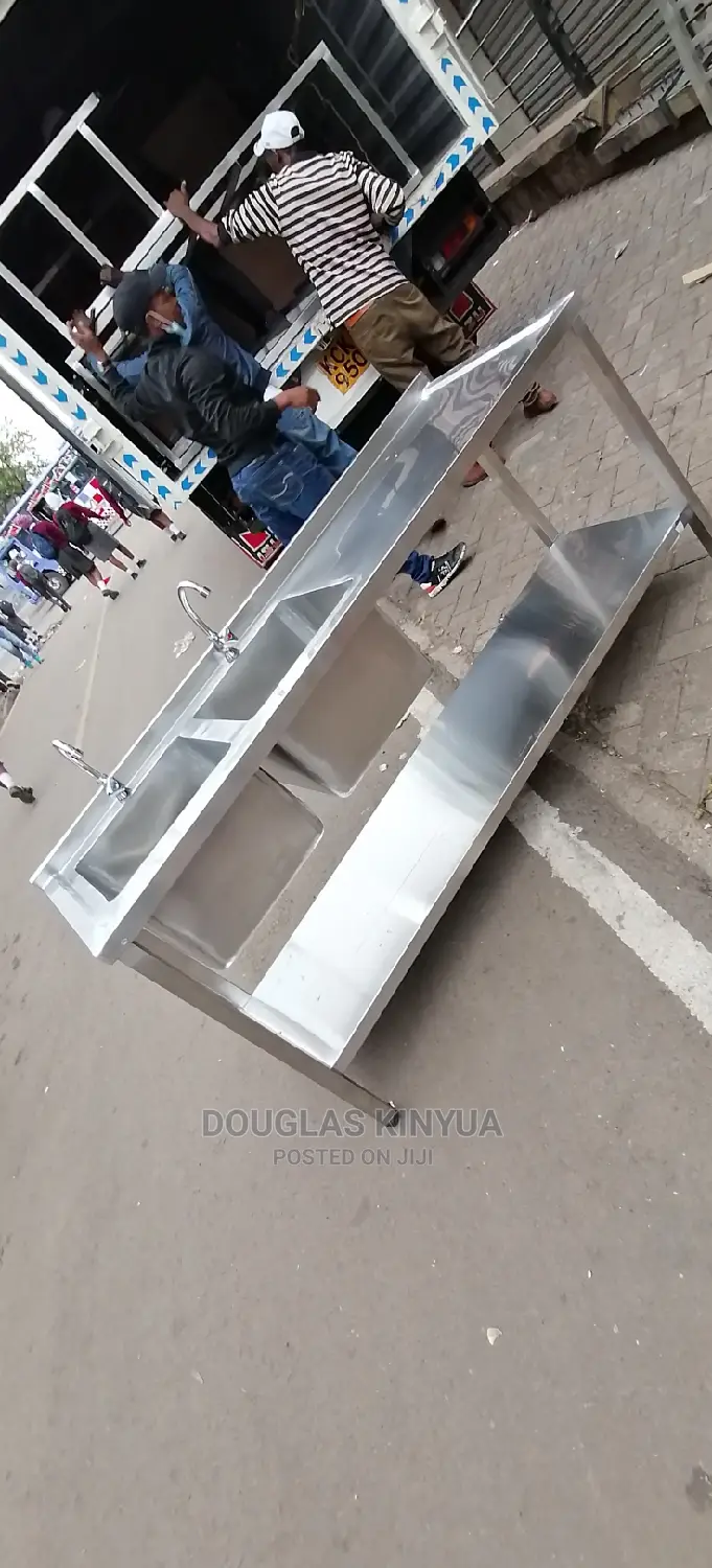 Stainless Steel Washing Sink.