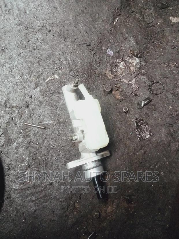 Brake Master Cylinder Only Toyota Wish Old Model - thumbnail 3