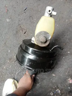 Brake Master Cylinder and Booster Prado 95 Without Switch
