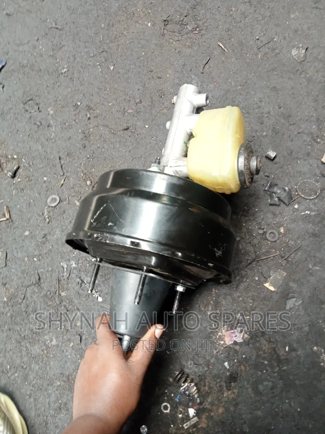 Brake Master Cylinder and Booster Prado 95 Without Switch