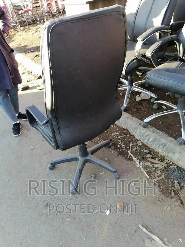 Supreme Quality Office Chair