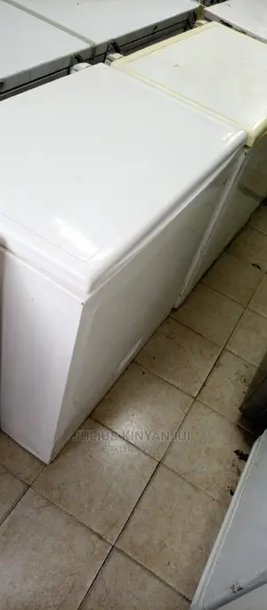 Chest Freezer 200L