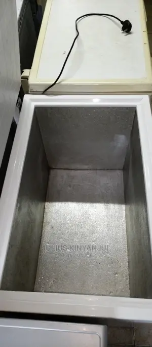 Chest Freezer 200L