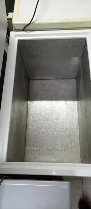 Chest Freezer 200L
