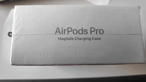 Apple Airpods Pro With Magsafe Charging Case 2021 Modela2083 - thumbnail 2