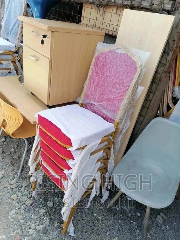 Supreme Quality Conference Chairs - main view