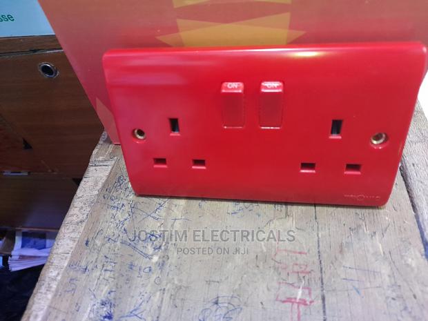 Ups Twin Socket - thumbnail 2