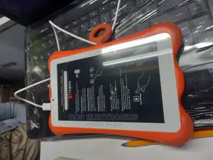 New Luxury Touch E825 8 GB