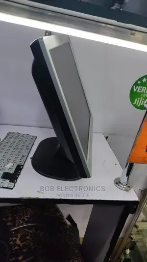 TFT Monitors Desktop Screen Offer