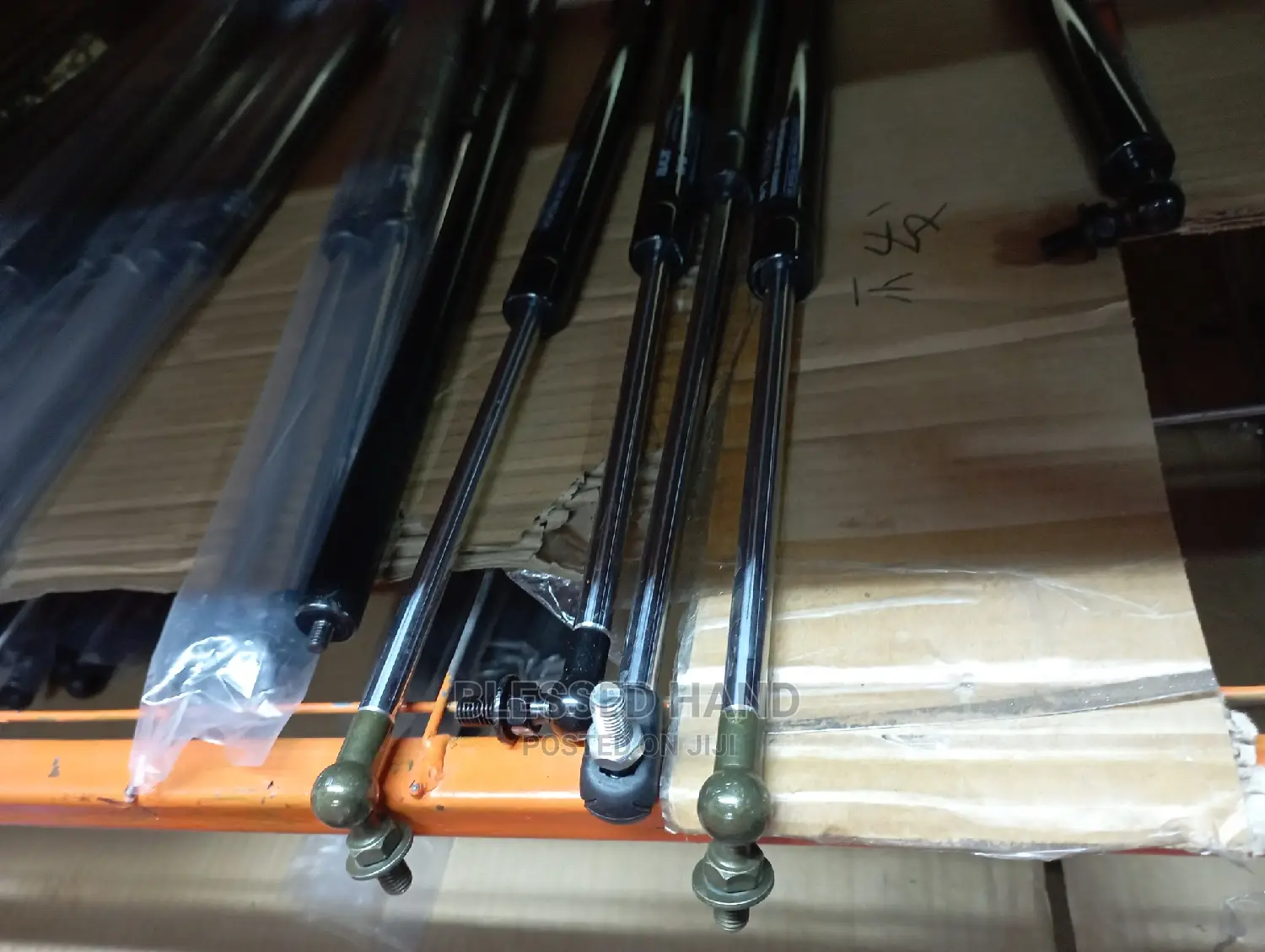 Boot Shocks/Bonnet Shocks Crown