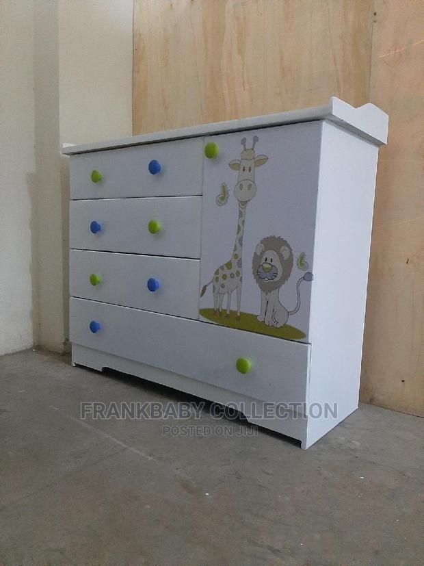 Chest of Drawers - main view