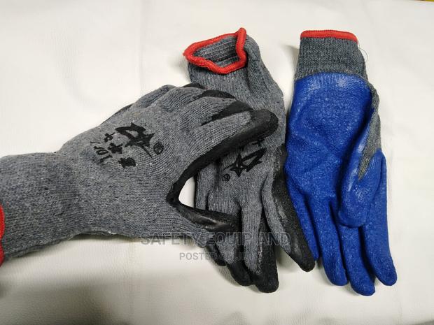 Natural Rubber Diamond Grip Gloves - thumbnail 2