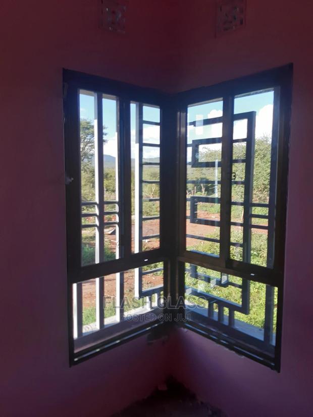 Modern Range Aluminium Windows - thumbnail 3