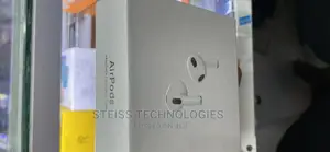 iPhone-13 Airpods.