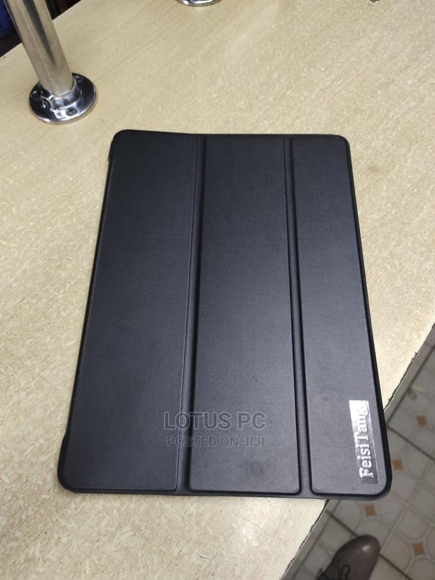 Apple iPad Air 32 GB Gray - thumbnail 2