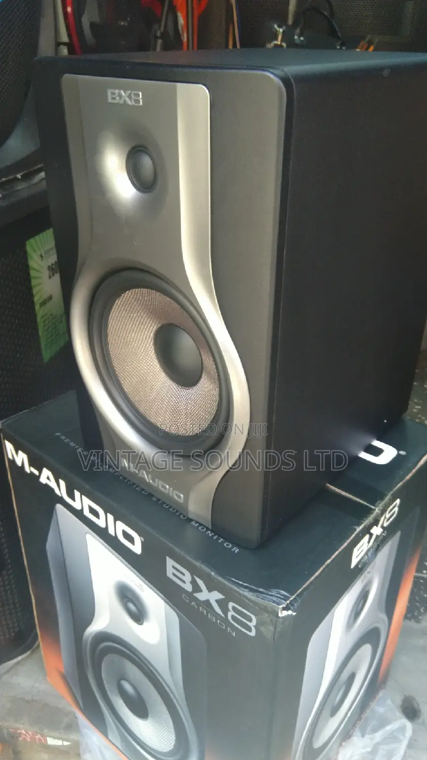 M Audio Bx8 Carbon Monitor Speakers