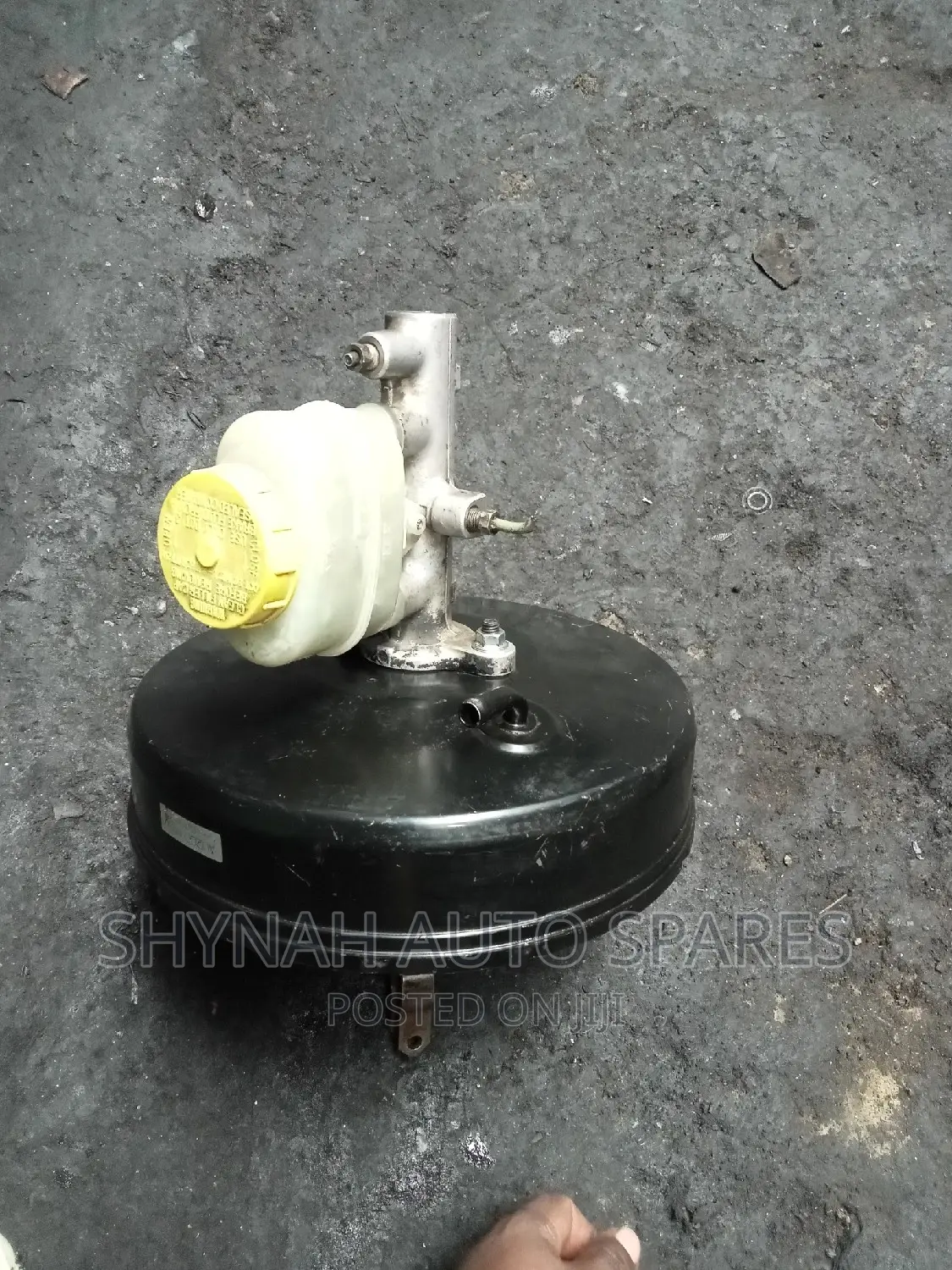Brake Booster and Master Cylinder Nissan Sunny B15