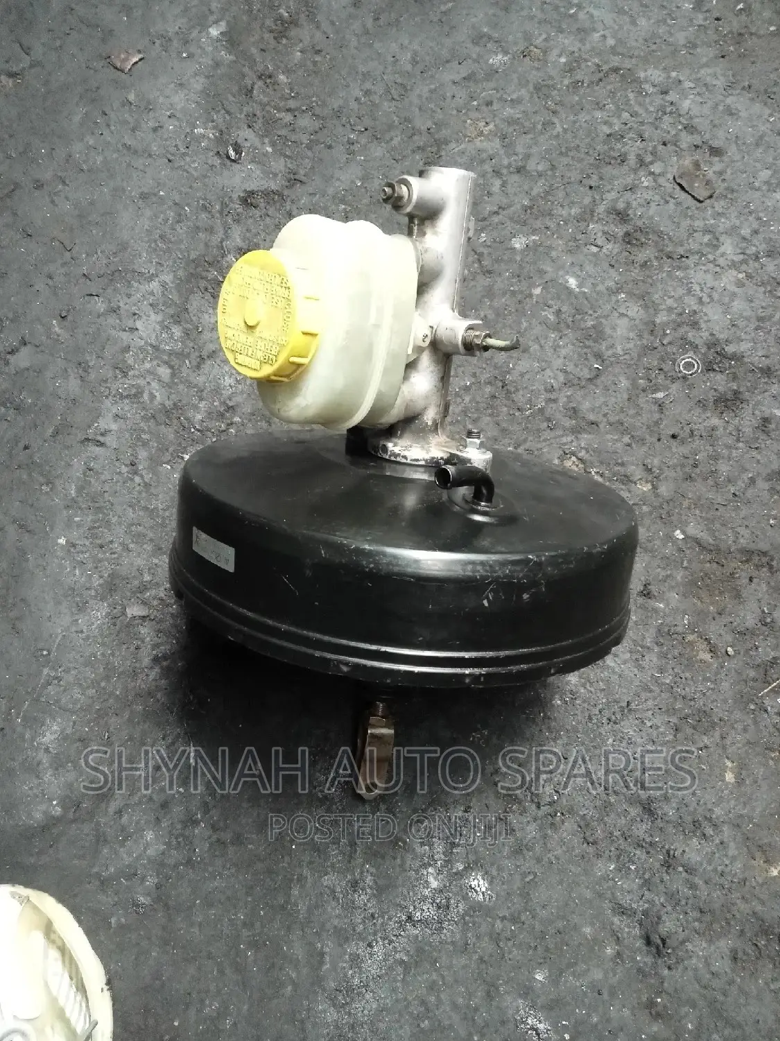 Brake Booster and Master Cylinder Nissan Sunny B15