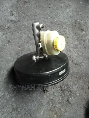 Brake Booster and Master Cylinder Nissan Sunny B15