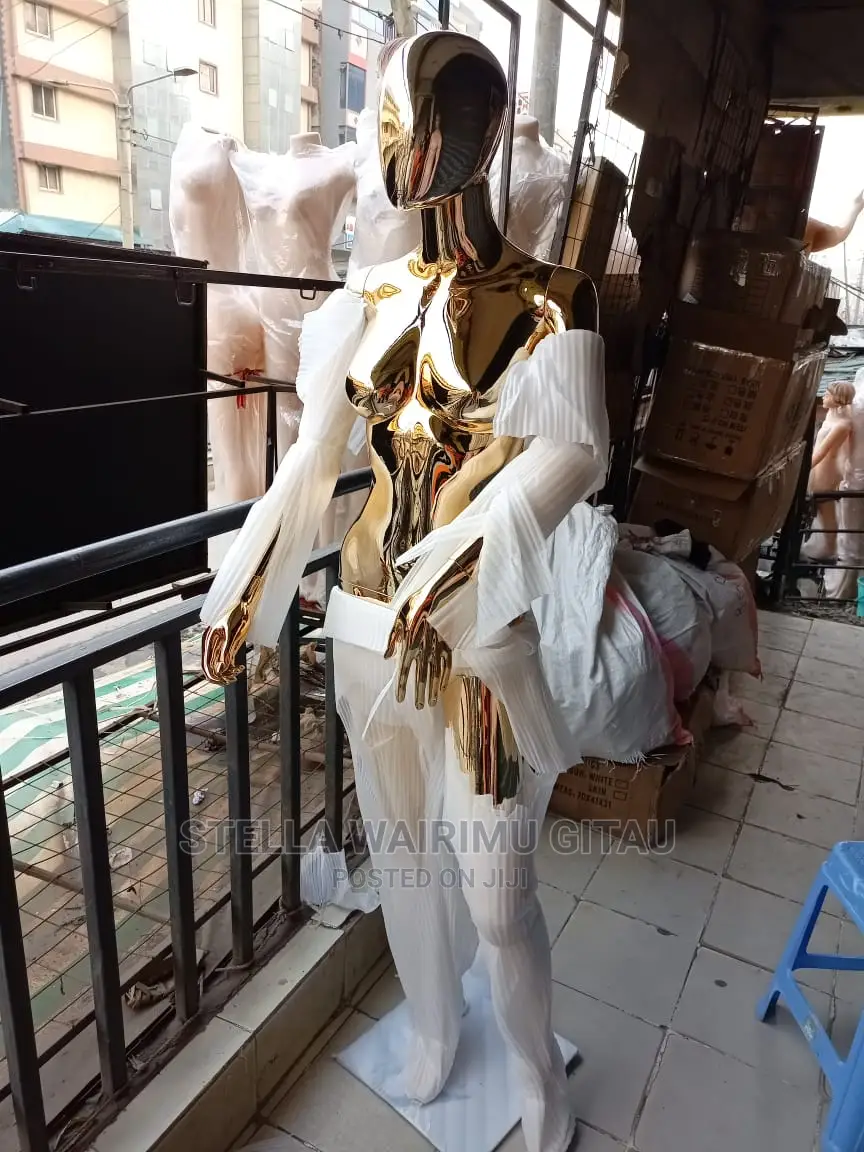 Female Mannequin