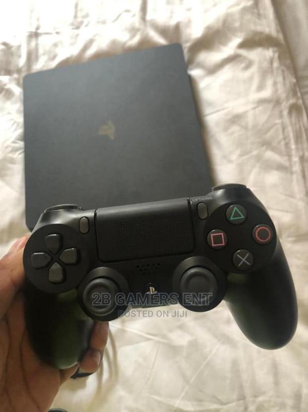 Slim Console/ Ps4 - main view