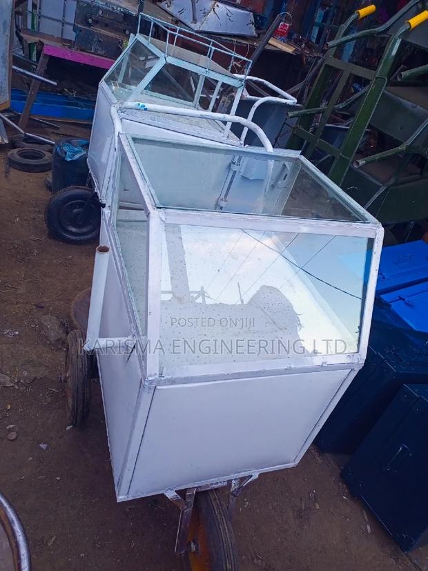 Egg Trolly - main view