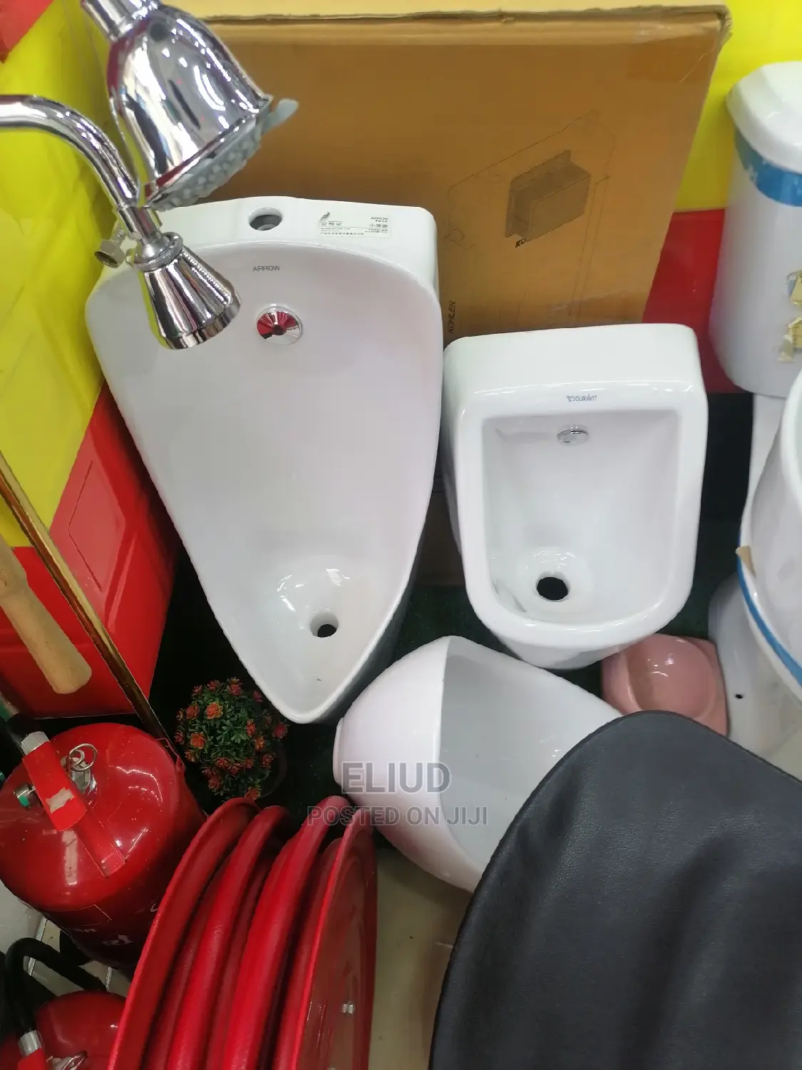 Top Inlet Urinal Bows