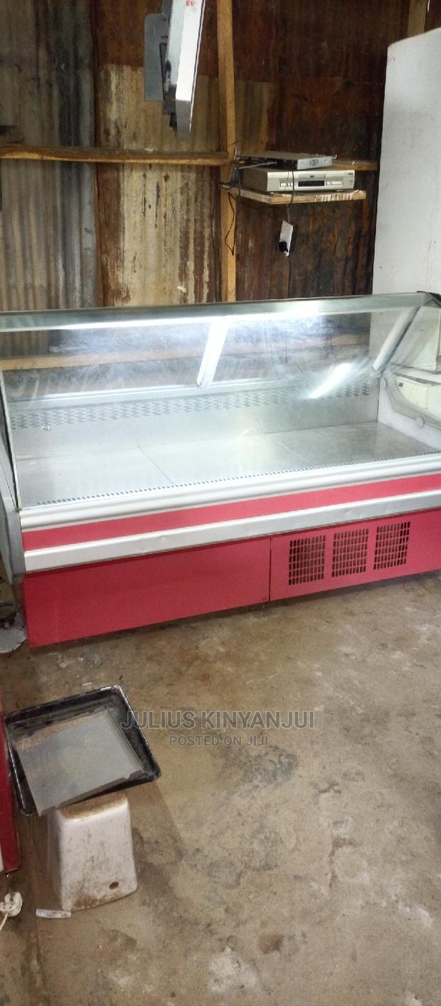 Display Counter 6 Feet