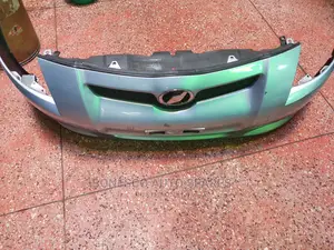 Toyota Auris 2007/8 Front Bumper Assembly