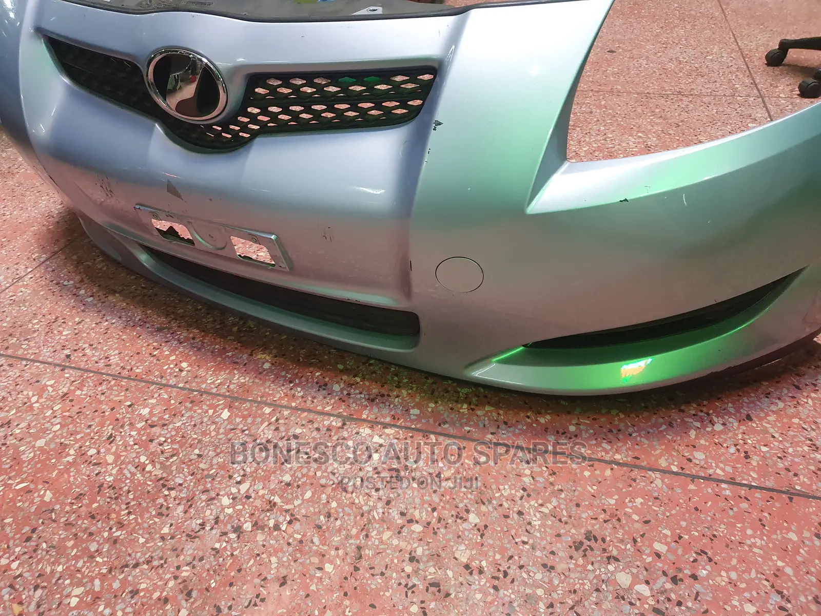 Toyota Auris 2005-8 Front Bumper Assembly