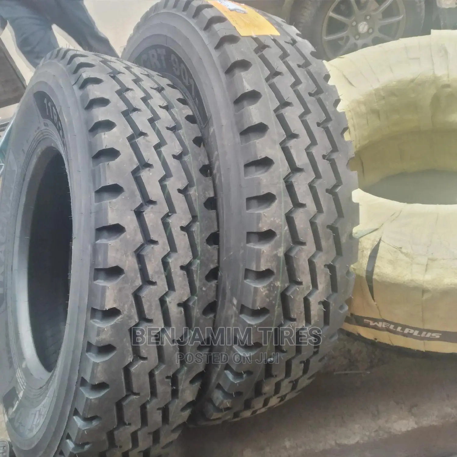 Tracmax Tires Sizes 11R22.5 Tubeles.