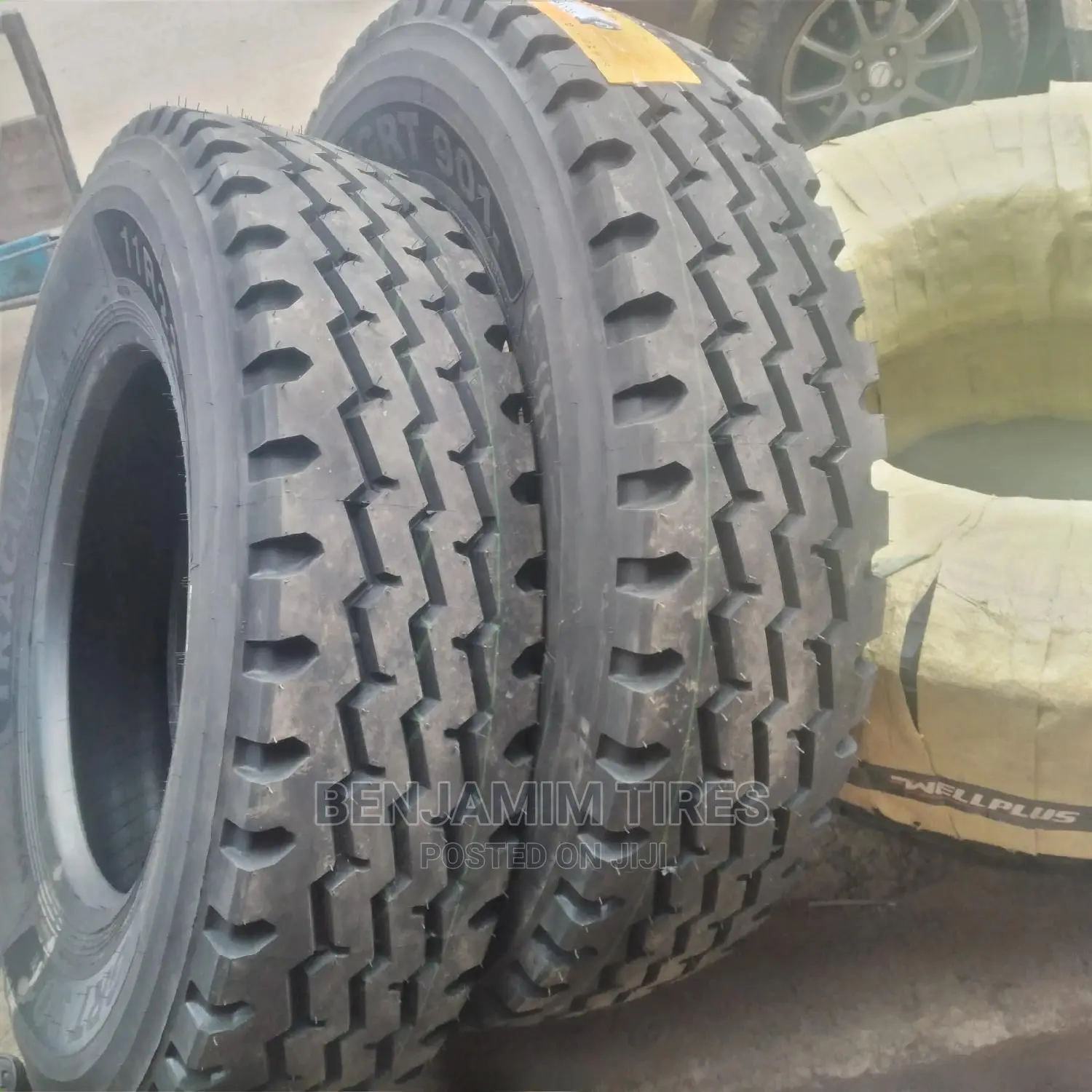 Tracmax Tires Sizes 11R22.5 Tubeles.