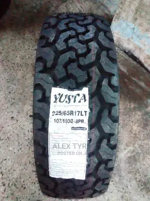 225/65r17 a/T Yuster Tyres Made in China