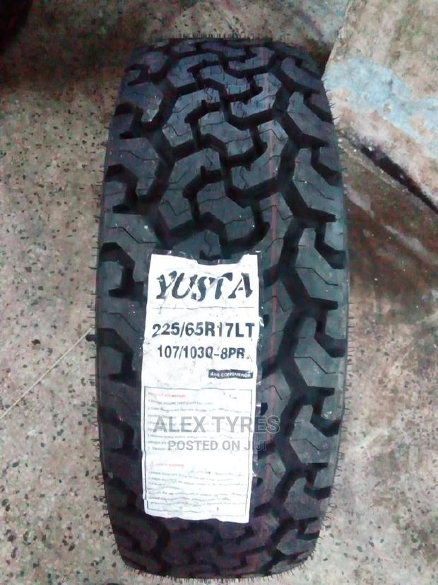 225/65r17 a/T Yuster Tyres Made in China