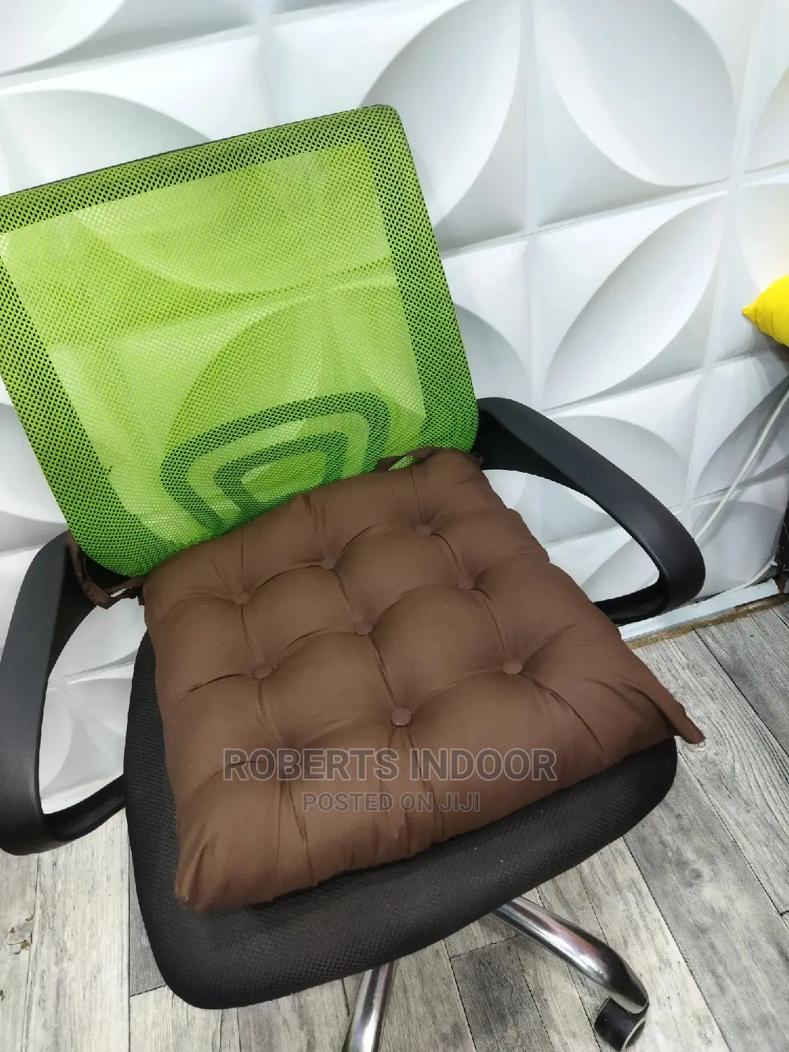 Brown Puffy Office Chair Pad
