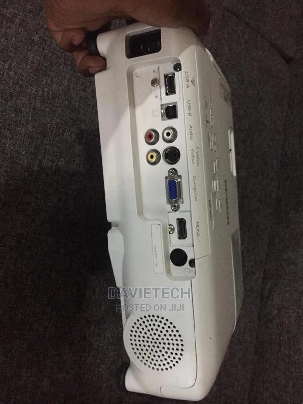 Projector for Hire - thumbnail 4