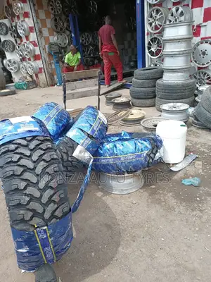Composs Tyres Size 265/75r16