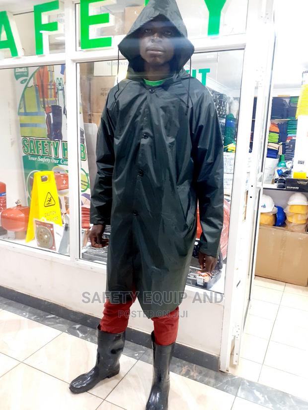 Best Quality Raincoats - thumbnail 2