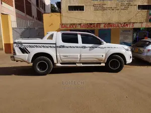 2014 Toyota Hilux Double/Pick Up for Hire