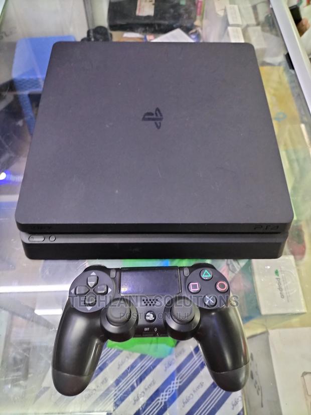 Preowned Playstation 4 , Ps4 Chipped - main view