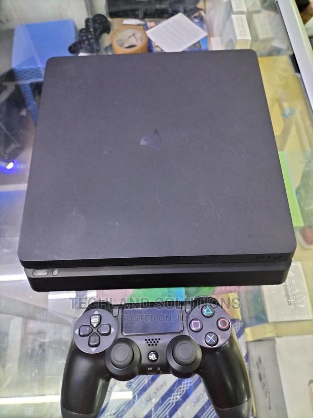 Preowned Playstation 4 , Ps4 Chipped - thumbnail 3