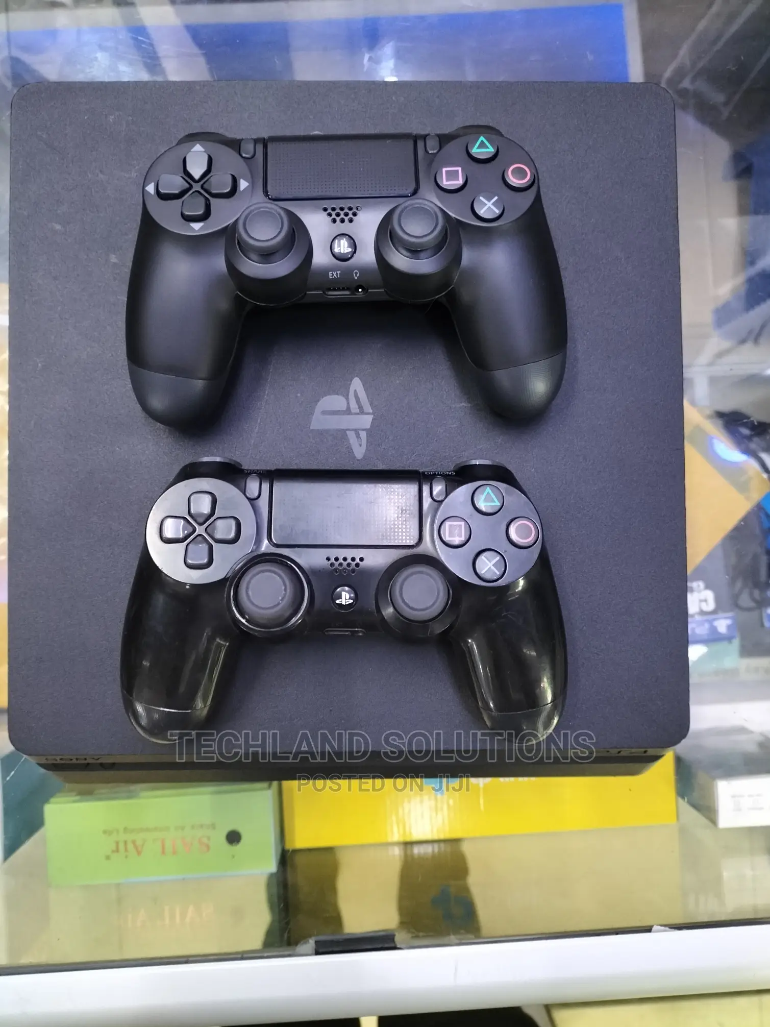 SONY Playstation 4 Used , Ps4 Used With 2 Pads
