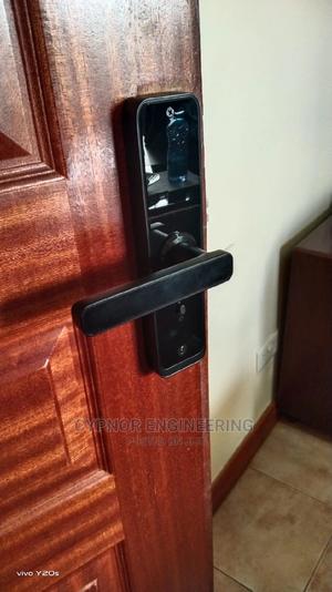 Fingerprint and Password Smart Lock - thumbnail 2