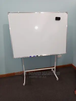Stable Whiteboard on a Fourwheel Stand