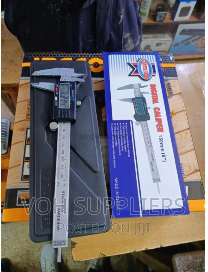 Precision Measuring Digital Vernier Calipers - 150mm (6")