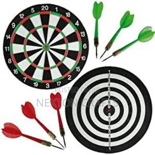 Double Sided Dart Board With 6 Darts 17" Inch Tradition