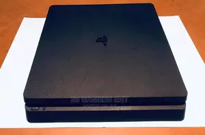 Play Station 4 Slim, Slim Ps4