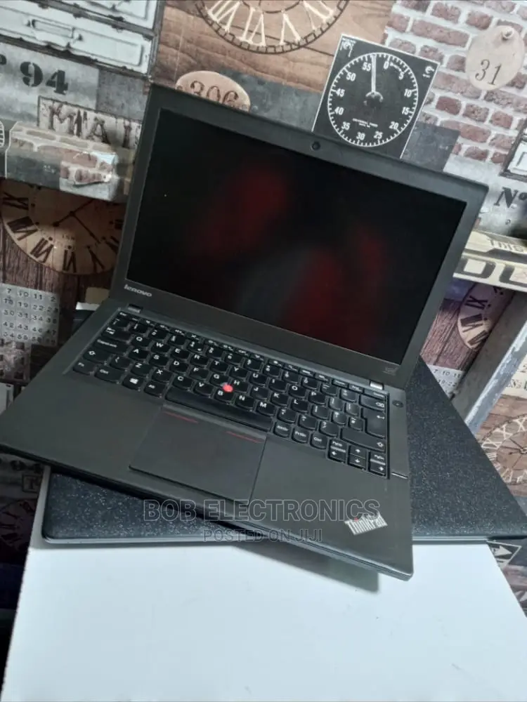 Laptop Lenovo IdeaPad Y570 4GB Intel Celeron 320GB