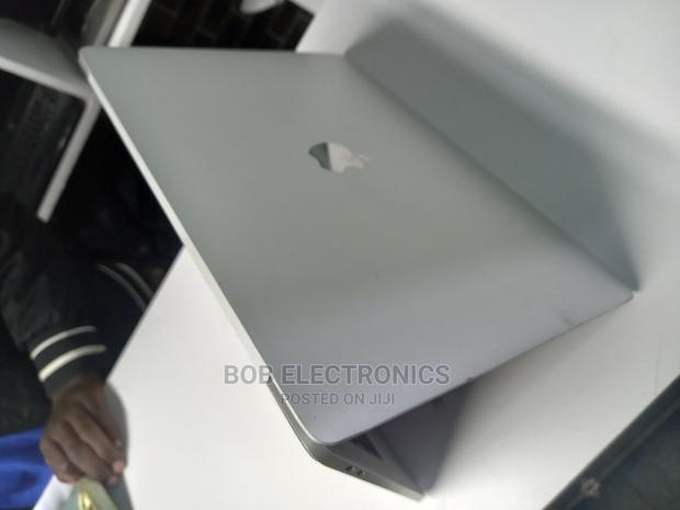 Laptop Apple MacBook Pro 4GB Intel Core I5 256GB - main view