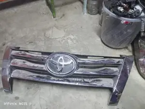 Toyota Fortuner 2014 Grill